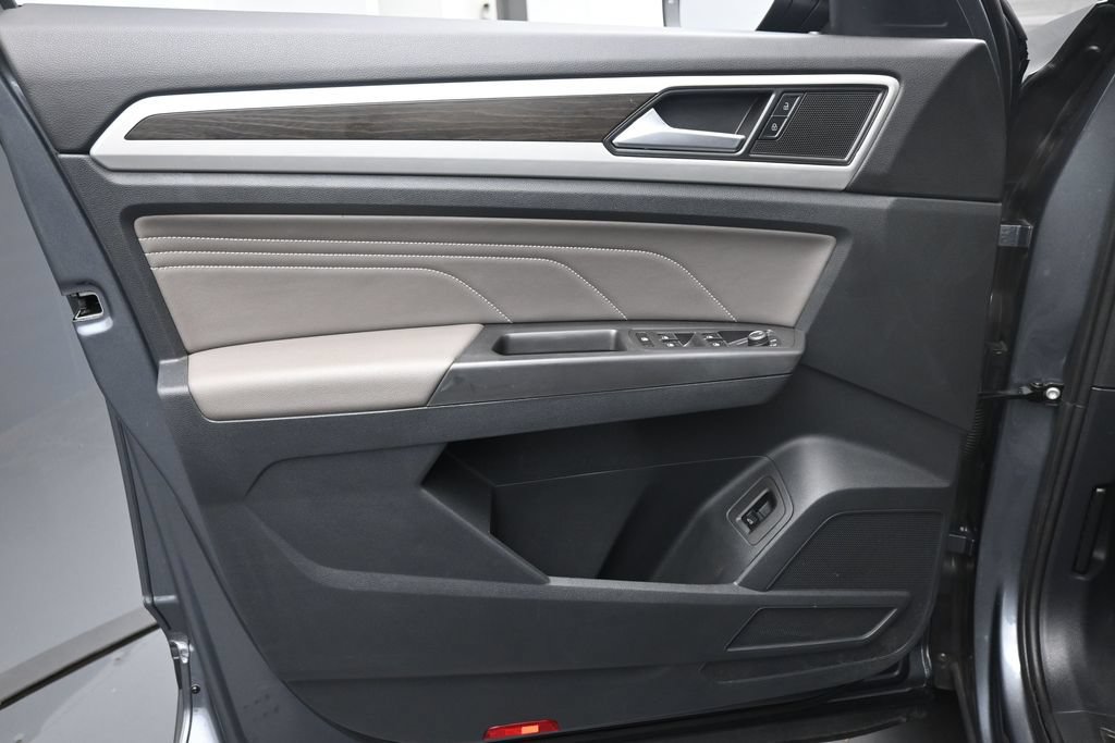 Used 2022 Volkswagen Atlas SE FWD image 19