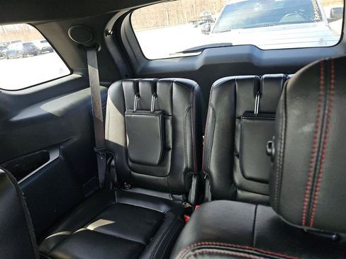 Used 2019 Ford Explorer Sport w/ Ford Safe & Smart Package AWD/4WD image 15