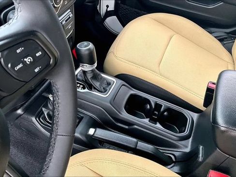Used 2023 Jeep Wrangler Unlimited w/ 8.4" Radio Group AWD/4WD image 15