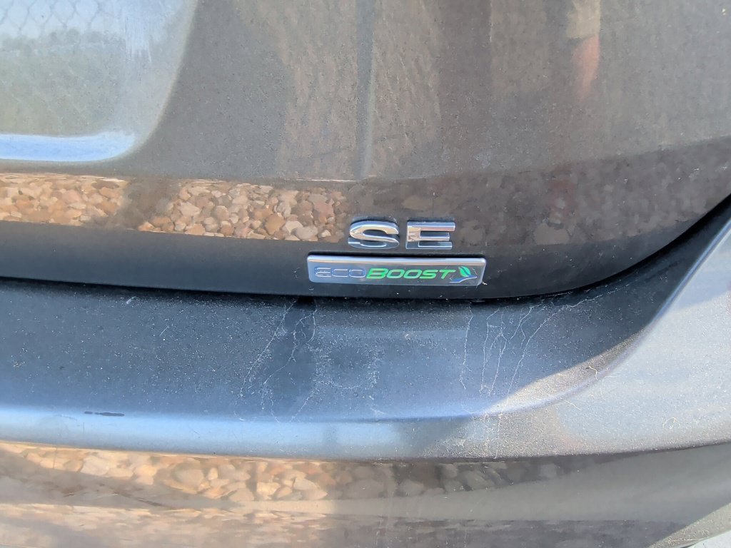 Used 2018 Ford Focus SE w/ SE Appearance Package FWD image 7