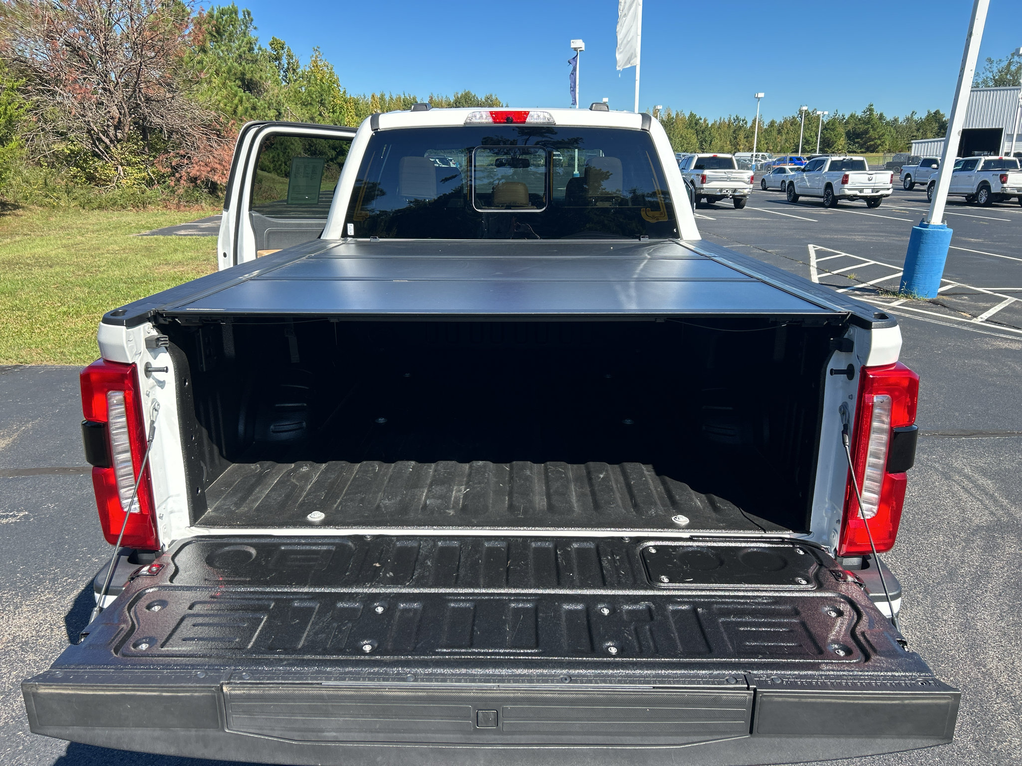 Used 2024 Ford F250 Lariat w/ Sport Appearance Package AWD/4WD image 23