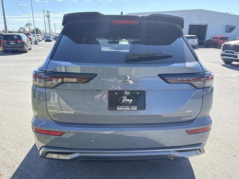 New 2026 Mitsubishi Outlander SEL image 4