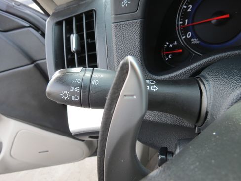 Used 2009 INFINITI G37 Journey w/ Premium Pkg image 15