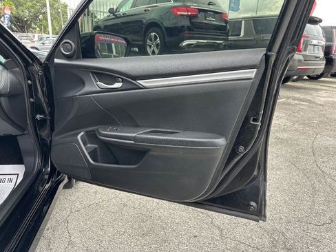 Used 2019 Honda Civic Sport image 16