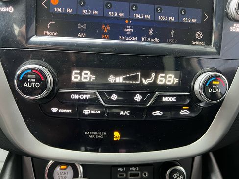 Used 2020 Nissan Murano S w/ Technology Package image 25