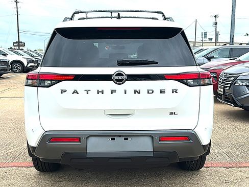 New 2026 Nissan Pathfinder SL FWD image 7