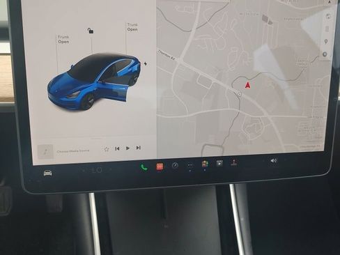 Used 2018 Tesla Model 3 Long Range image 5