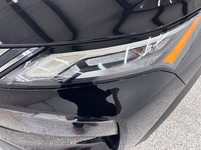 Used 2023 Nissan Rogue S AWD/4WD image 6