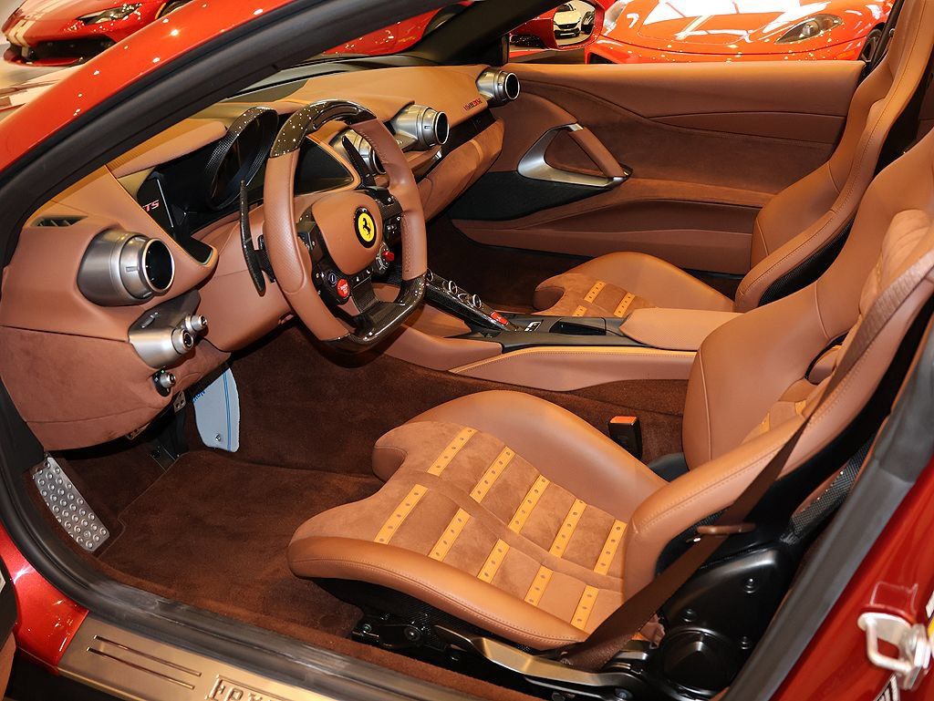 Certified 2023 Ferrari 812 GTS RWD image 4