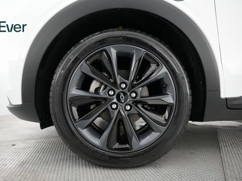 Used 2022 Chevrolet Bolt EUV Premier w/ Launch Edition image 17