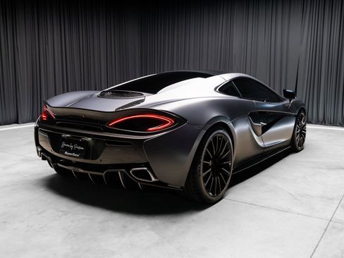 Used 2017 McLaren 570S RWD image 37