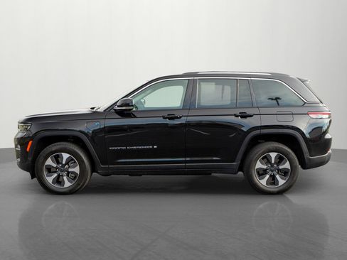 Used 2022 Jeep Grand Cherokee Limited 4xe w/ Luxury Tech Group II image 4