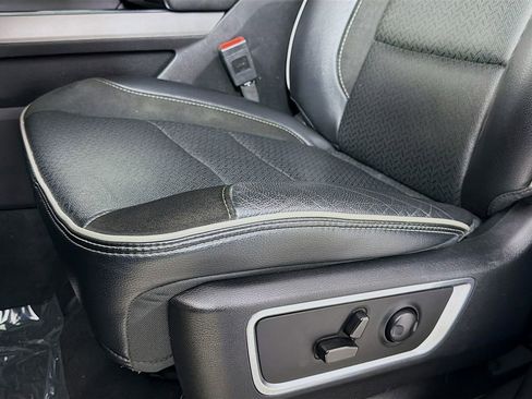 Used 2024 RAM 1500 Laramie image 23