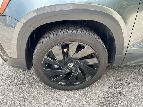 Used 2023 Volkswagen Taos SEL w/ Black Wheel Package AWD/4WD image 9