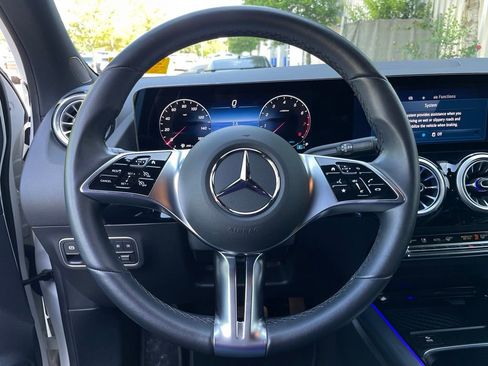 Used 2025 Mercedes-Benz GLA 250 image 15
