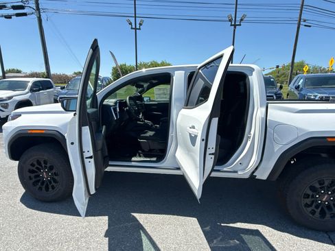 New 2026 GMC Canyon Elevation AWD/4WD image 21
