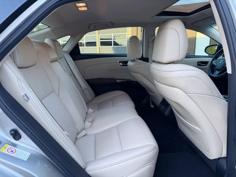 Used 2017 Toyota Avalon Limited FWD image 23