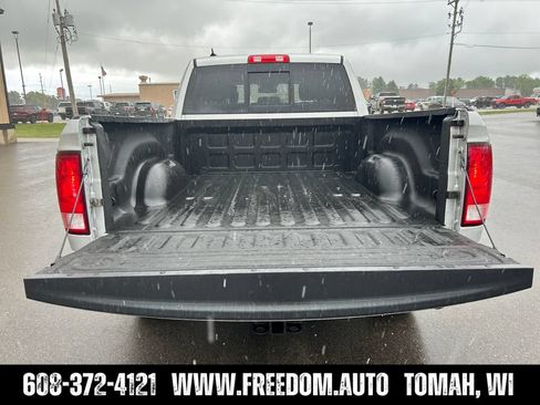 Used 2017 RAM 1500 Classic SLT AWD/4WD image 21