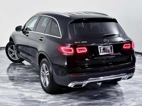 Used 2021 Mercedes-Benz GLC 300 4MATIC w/ Multimedia Package image 12