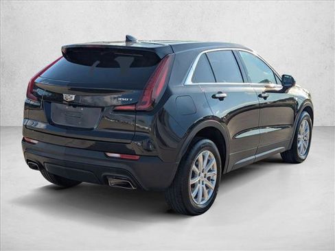Used 2023 Cadillac XT4 Luxury w/ Cold Weather Package image 9