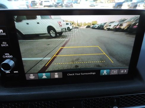 Used 2023 Honda Civic Touring image 31