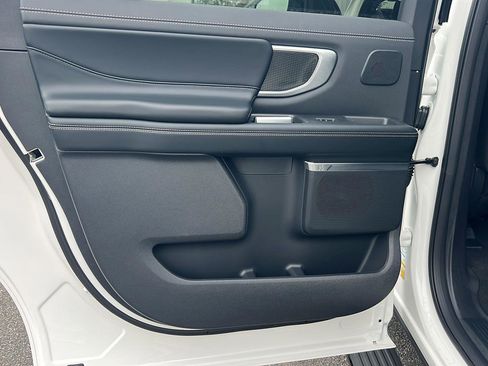 New 2025 Ford Expedition Max Platinum w/ Stealth Performance Package AWD/4WD image 22