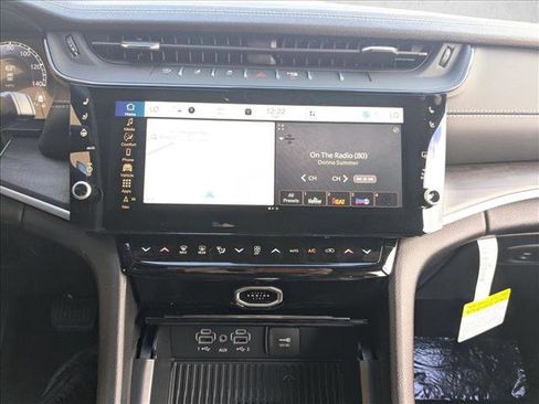 New 2026 Jeep Grand Cherokee Limited Reserve image 12