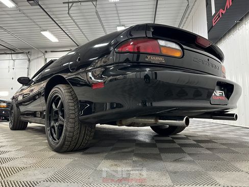 Used 2002 Chevrolet Camaro Z28 RWD image 29
