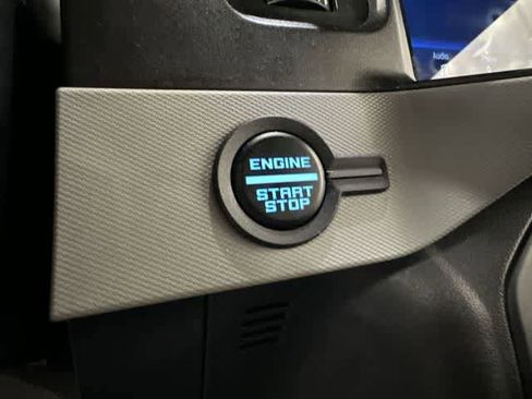 Used 2023 Ford Bronco Badlands image 10