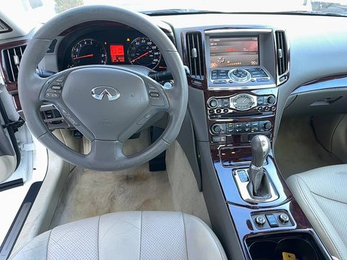 Used 2009 INFINITI G37 x Coupe w/ Premium Pkg image 6