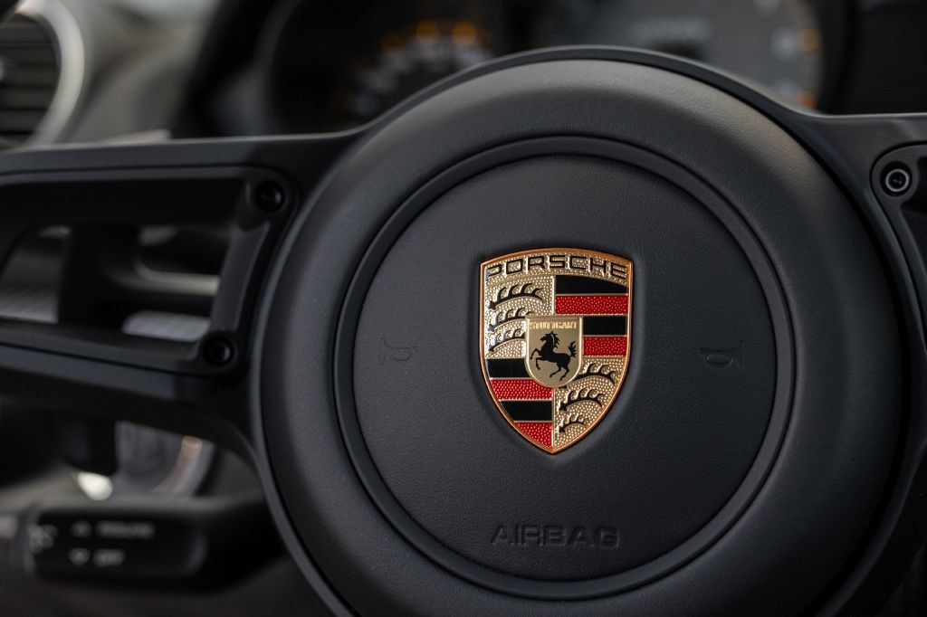 Used 2023 Porsche 718 Cayman GT4 RS RWD image 33