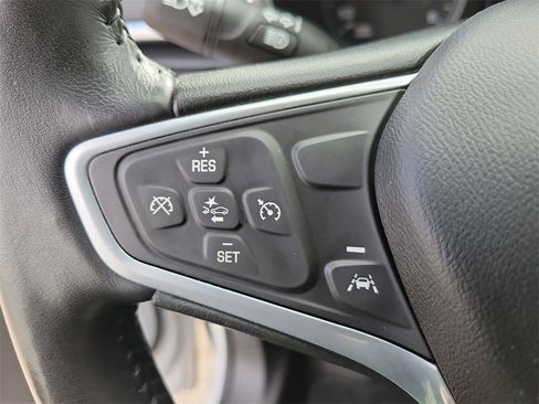 Used 2022 Chevrolet Equinox LT w/ Driver Convenience Package image 23