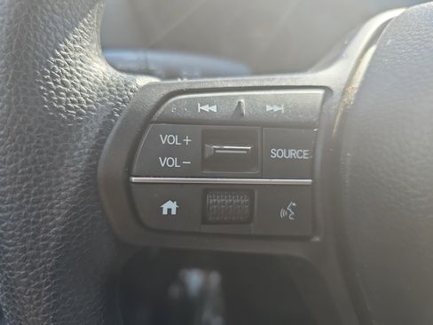 Used 2025 Honda CR-V EX image 16