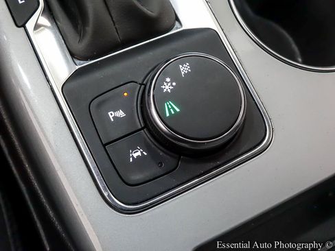 Used 2022 Chevrolet Blazer LT FWD image 23