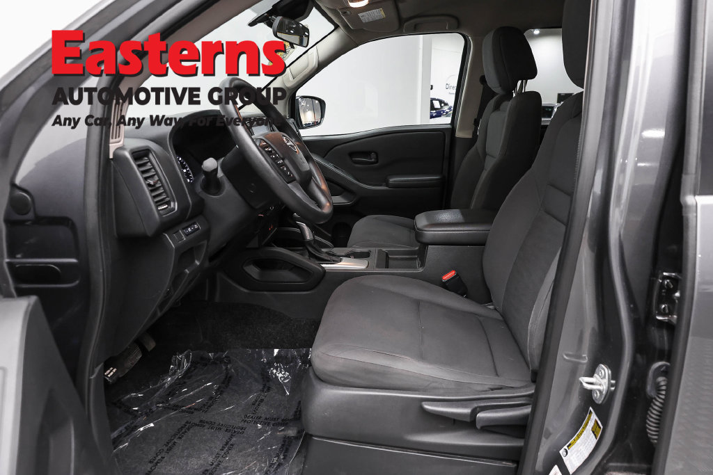 Used 2024 Nissan Frontier S AWD/4WD image 14