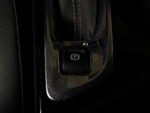Used 2025 Buick Encore GX Preferred FWD image 21
