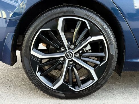 Used 2023 Nissan Altima 2.5 SR w/ SR Premium Package image 10