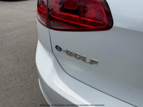 Used 2016 Volkswagen e-Golf SE FWD image 30