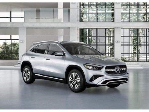 Certified 2025 Mercedes-Benz GLA 250 image 11