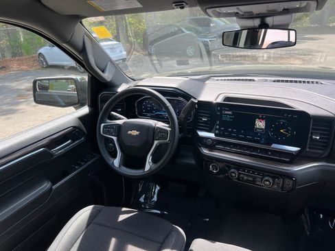 Certified 2024 Chevrolet Silverado 1500 LT AWD/4WD image 33