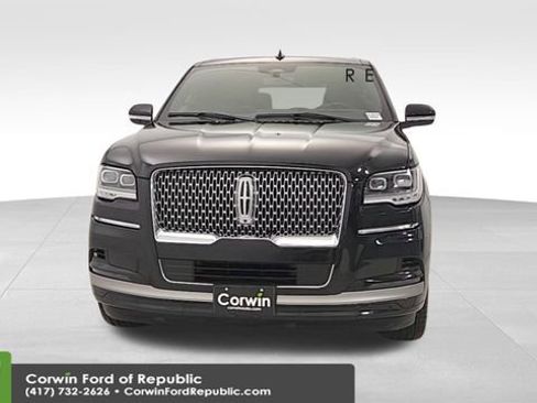 Used 2023 Lincoln Navigator L Reserve w/ Equipment Group 201A image 2