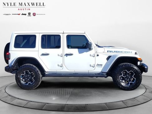 Used 2022 Jeep Wrangler Unlimited Rubicon 4xe w/ Cold Weather Group image 17