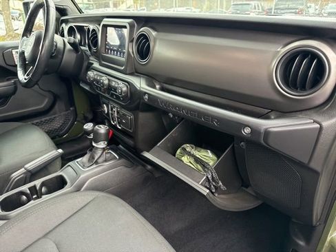 Used 2021 Jeep Wrangler Unlimited Sport image 27
