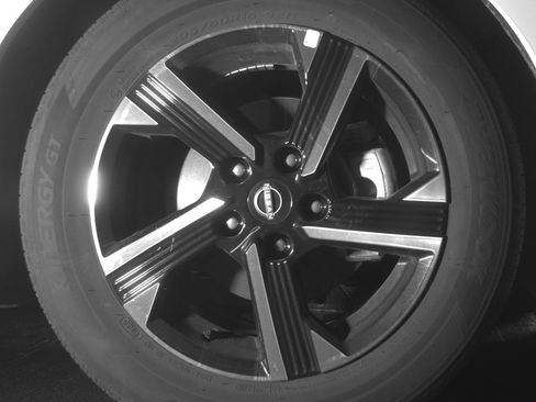 Used 2025 Nissan Sentra SV image 13