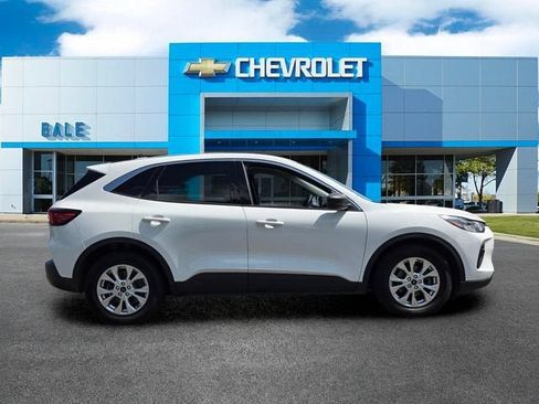 Used 2023 Ford Escape Active w/ Tech Pack #1 FWD image 2