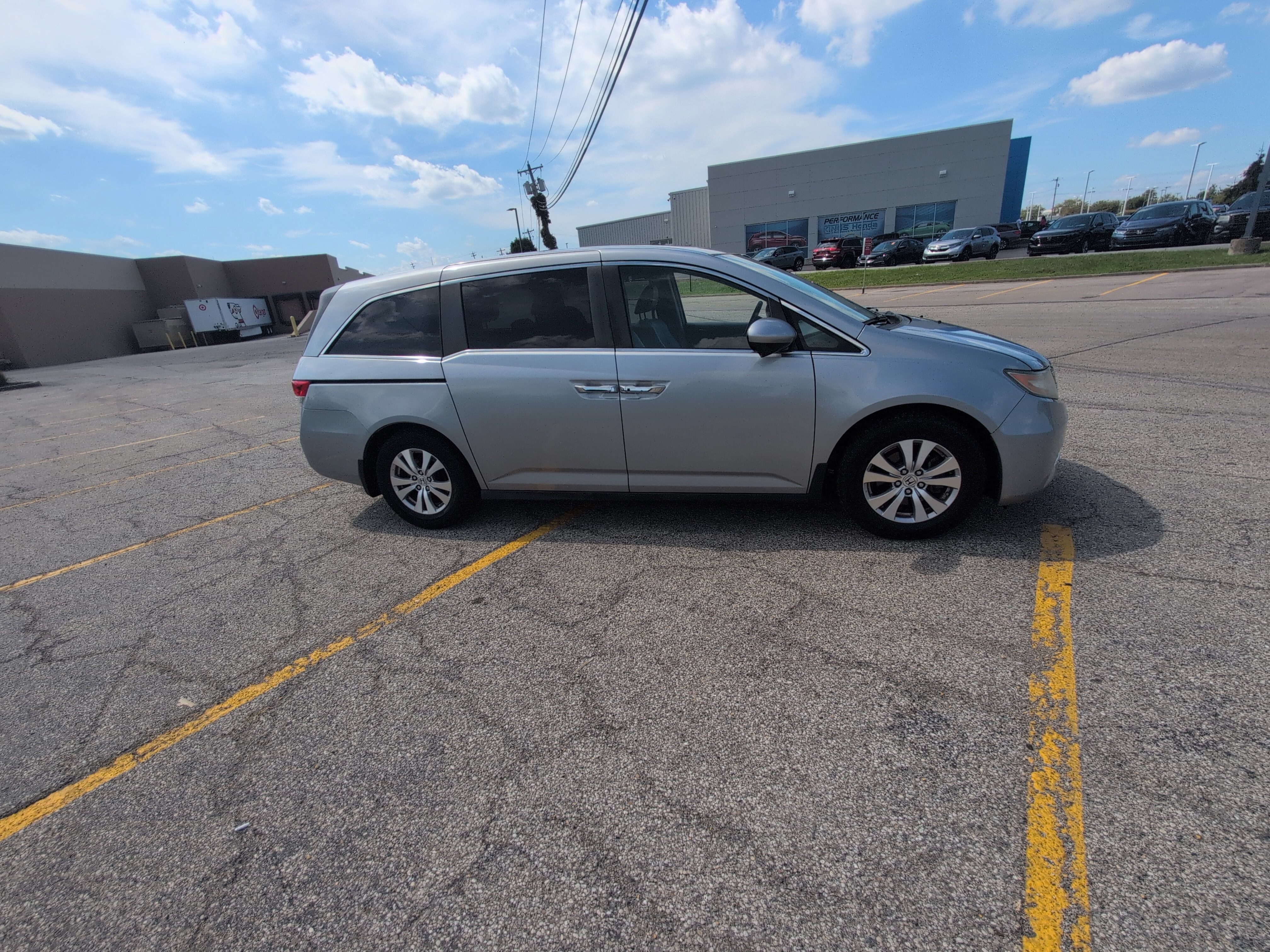 Used 2016 Honda Odyssey EX-L image 2