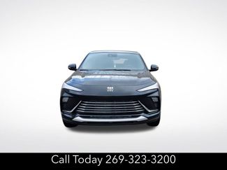 New 2025 Buick Envista Preferred w/ Advanced Safety Package video 3