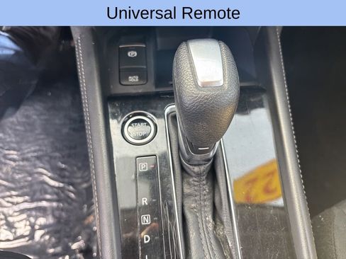 Used 2022 Nissan Kicks SR w/ Interior Electronics Package FWD image 13