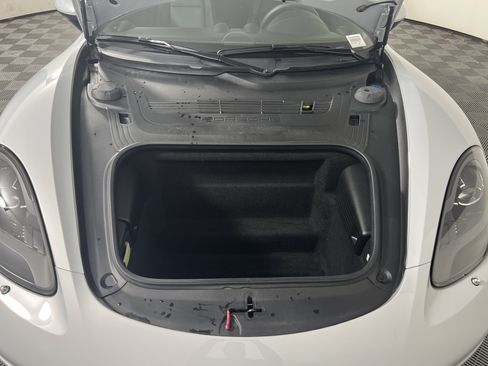 Certified 2024 Porsche 718 Cayman RWD image 22