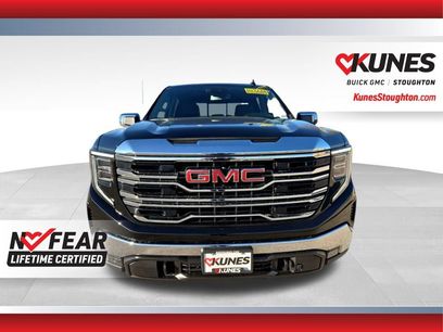 New 2026 GMC Sierra 1500 SLT w/ SLT Convenience Package